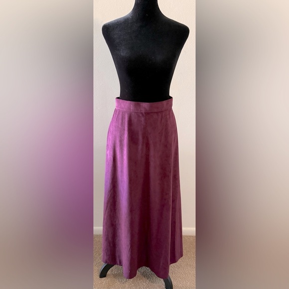 89th & Madison faux suede wine maroon deep red midi/maxi swing skirt large EUC - Picture 8 of 8